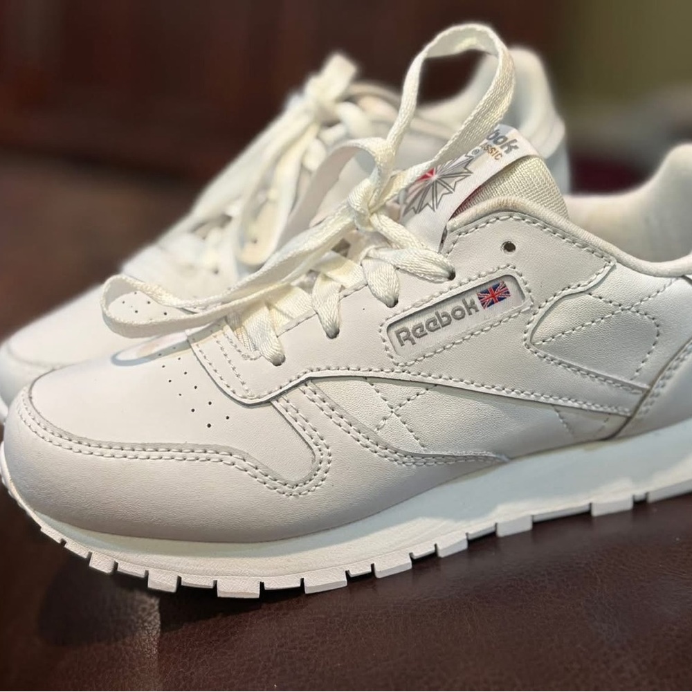 Reebok White Classic Leather Sneakers with Retro Design